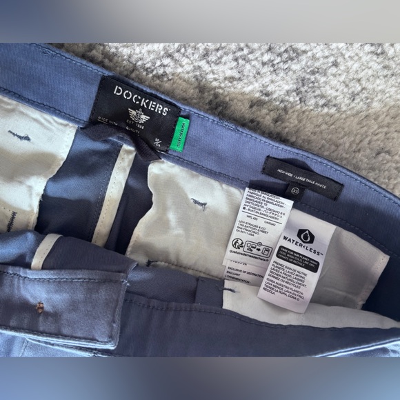 NWT Dockers High Wide Pleated Chino Pants Blue Size: 33 - Picture 4 of 5